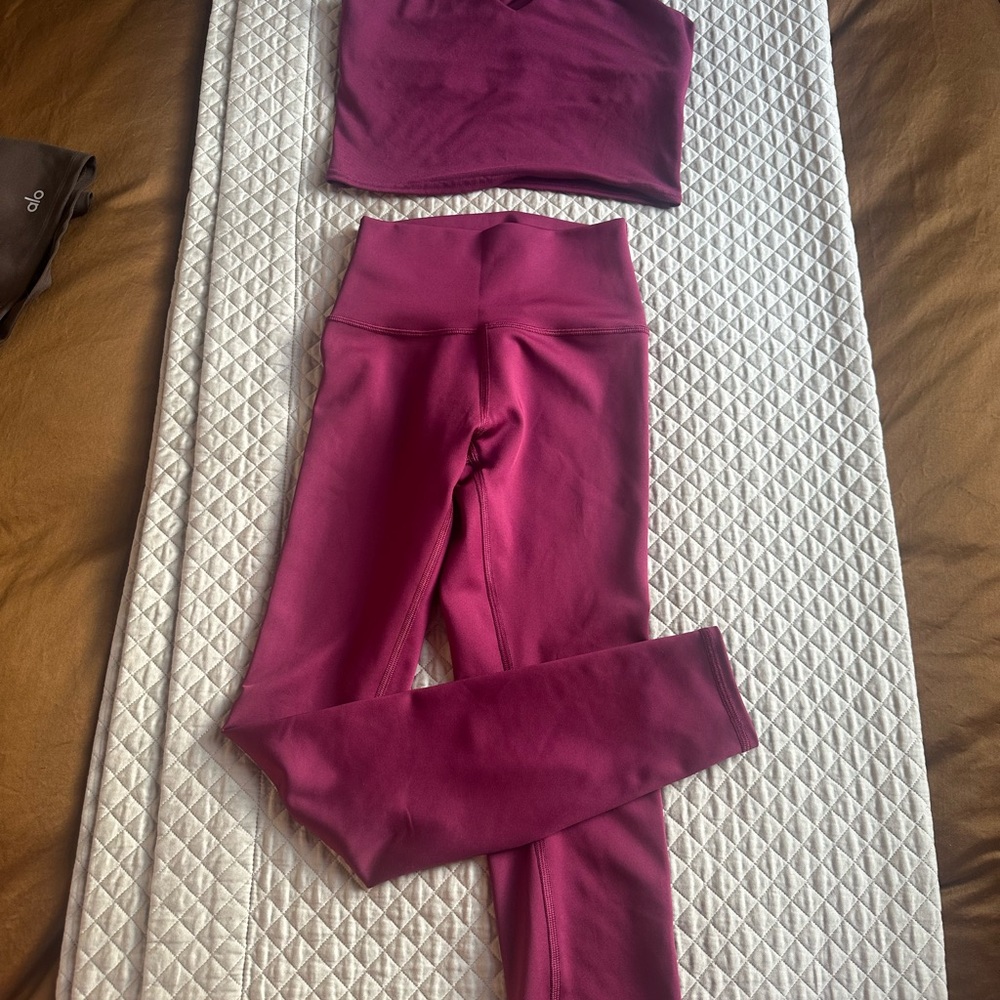ALO Yoga Berry 3 piece Activewear Set